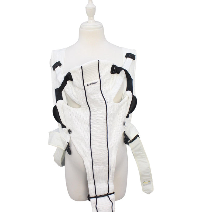 A White Baby Carriers from BabyBjorn in size 0-3M for neutral. (Front View)