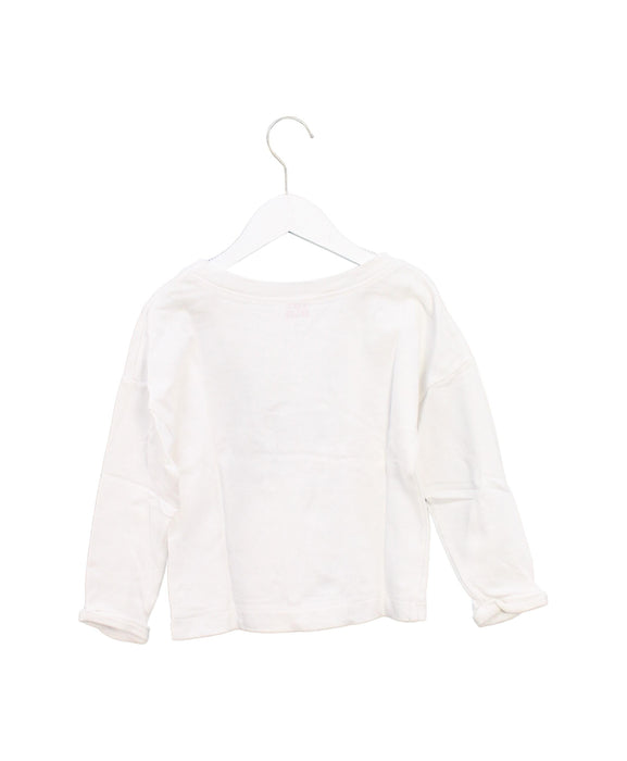A White Crewneck Sweatshirts from Bonton in size 6T for girl. (Back View)