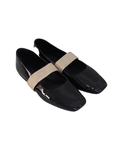 A Black Flats from Burberry in size 7Y for girl. (Front View)