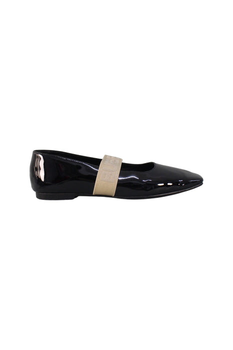 A Black Flats from Burberry in size 7Y for girl. (Back View)