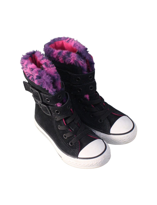 A Black Sneakers from Converse in size 5T for girl. (Front View)