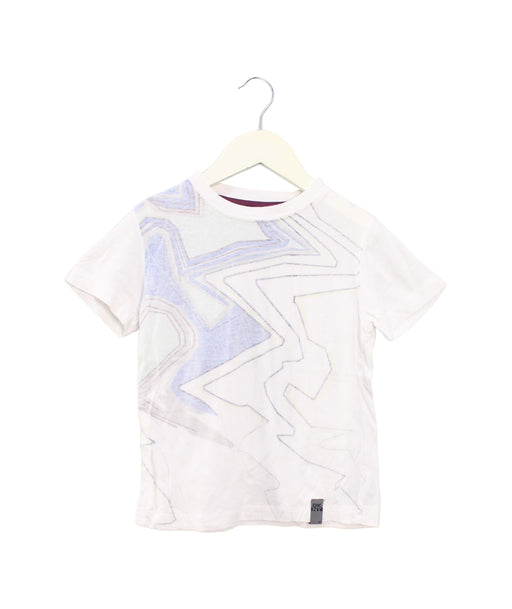 A White Short Sleeve T Shirts from DKNY in size 4T for boy. (Front View)
