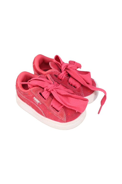 A Pink Sneakers from Puma in size 12-18M for girl. (Front View)