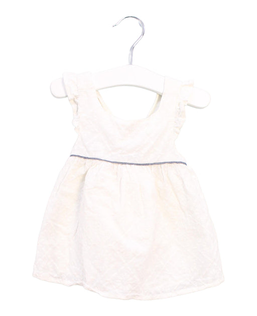 A Ivory Sleeveless Tops from Tahari in size 6-12M for girl. (Front View)