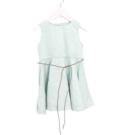 A Green Sleeveless Dresses from Siseo Olive in size 4T for girl. (Front View)
