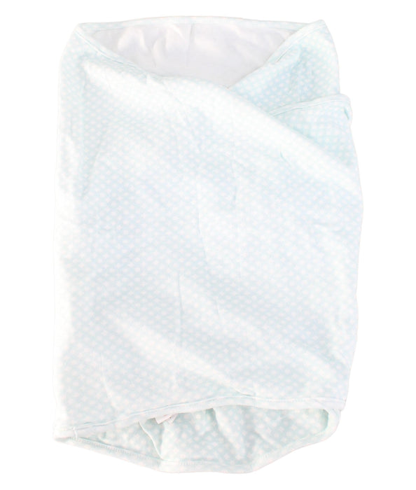 A Blue Swaddles from The Gro Company in size 0-3M for neutral. (Front View)