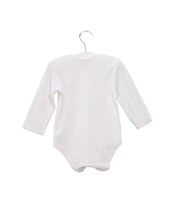 A White Bodysuits from Mamas & Papas in size 6-12M for boy. (Back View)