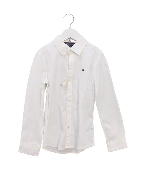 A White Shirts from Tommy Hilfiger in size 6T for boy. (Front View)