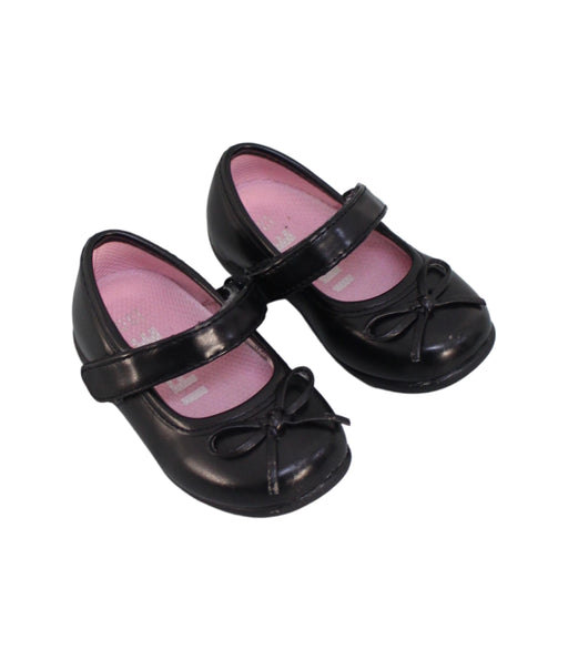 A Black Flats from IFME in size 18-24M for girl. (Front View)