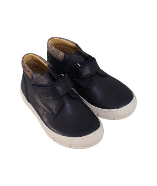 A Navy Sneakers from Pom d’Api in size 5T for boy. (Front View)