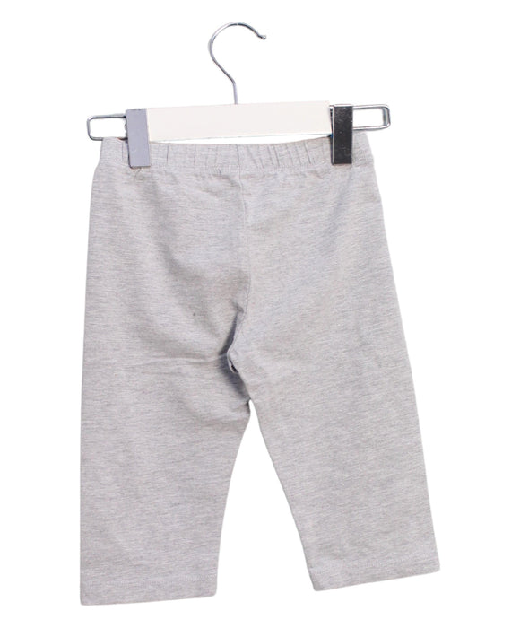 A Grey Casual Pants from Momonittu in size 4T for girl. (Back View)