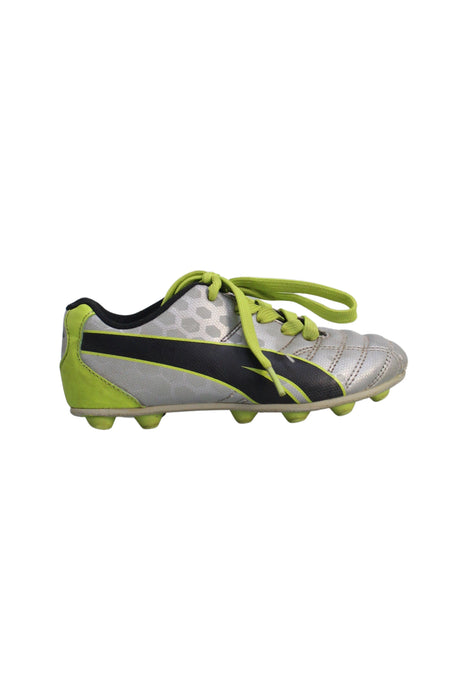 A Silver Cleats/Soccer Shoes from Puma in size 6T for boy. (Back View)