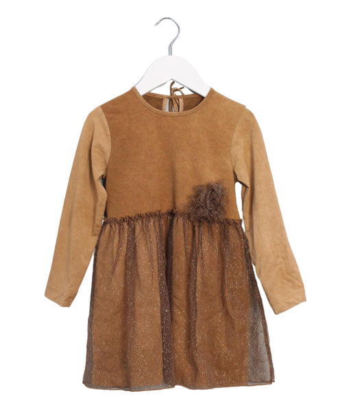 A Brown Long Sleeve Dresses from Siseo Olive in size 4T for girl. (Front View)