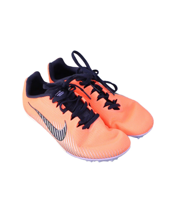 A Orange Sneakers from Nike in size 12Y for neutral. (Front View)
