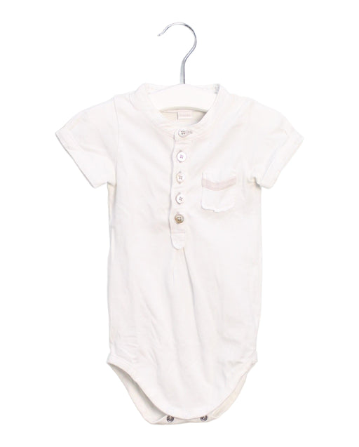 A White Short Sleeve Bodysuits from Chateau de Sable in size 3-6M for neutral. (Front View)
