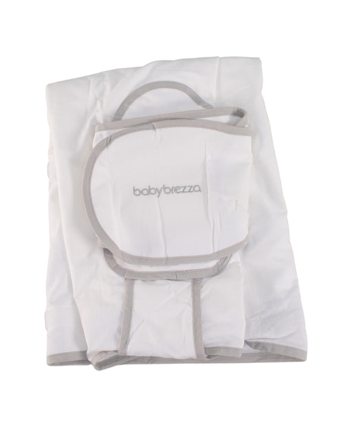A Grey Swaddles from Babybrezza in size 0-3M for neutral. (Front View)
