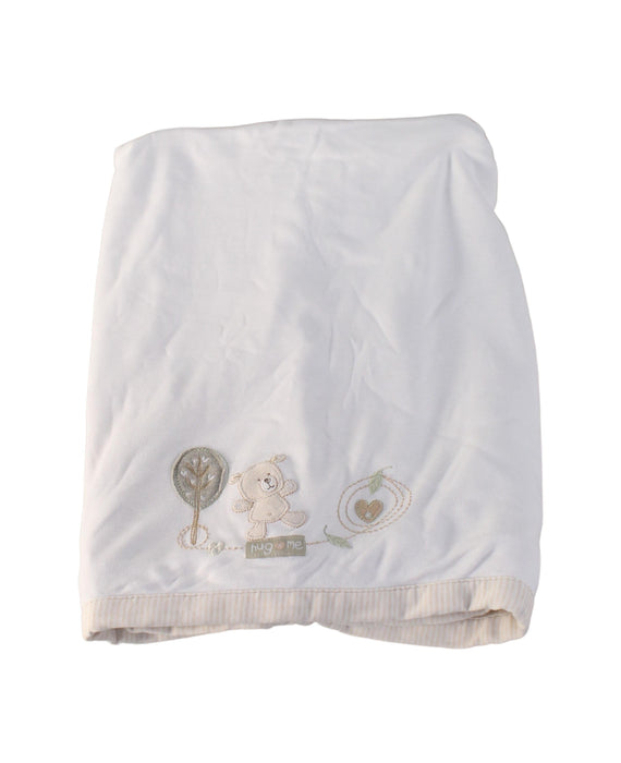 A White Blankets from Natures Purest in size O/S for neutral. (Front View)