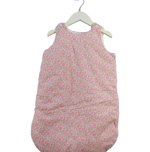 A Pink Sleepsacs from Bonpoint in size O/S for girl. (Front View)