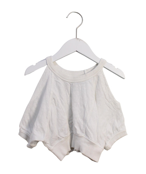 A White Sleeveless Tops from izzue in size 2T for girl. (Front View)