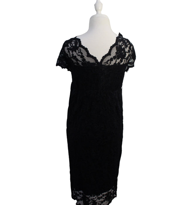 A Black Short Sleeve Dresses from Mayarya in size M for maternity. (Back View)