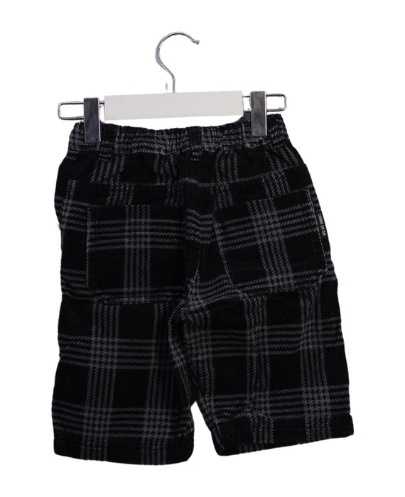 A Black Shorts from Comme Ca Ism in size 4T for boy. (Back View)