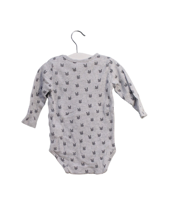 A Grey Long Sleeve Bodysuits from Seed in size 6-12M for boy. (Back View)