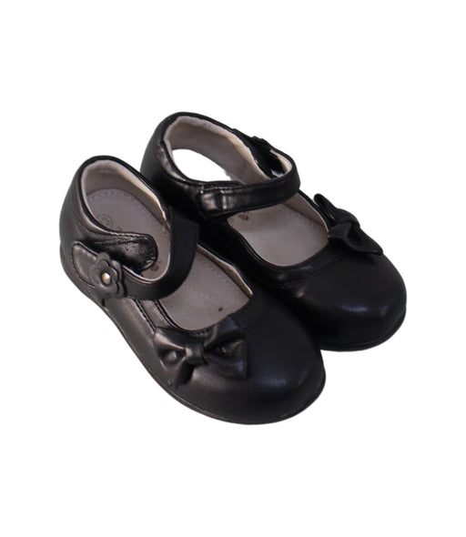 A Black Flats from Paralleibee in size 18-24M for girl. (Front View)