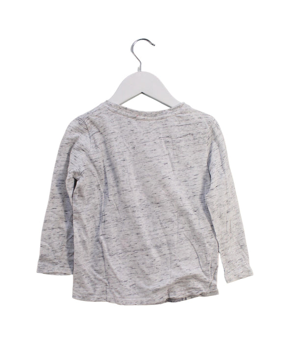 A Grey Long Sleeve Tops from Seed in size 4T for boy. (Back View)