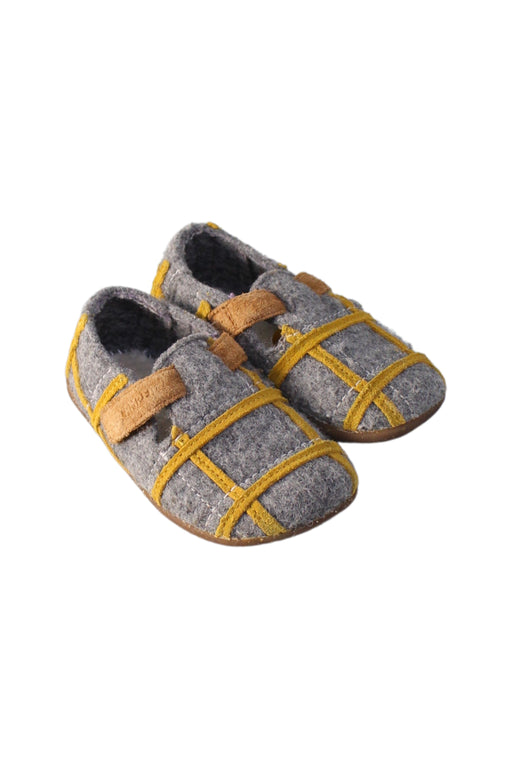 A Grey Sandals from Camper in size 3T for boy. (Front View)