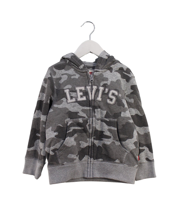 A Grey Zippered Sweatshirts from Levi's in size 4T for boy. (Front View)