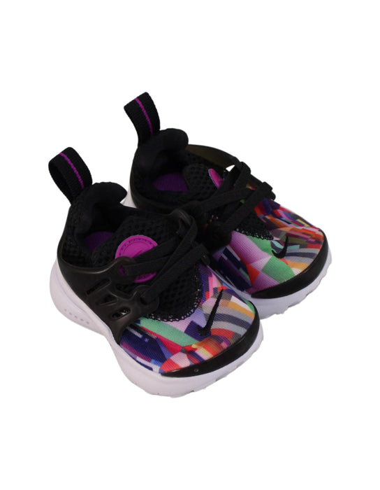 A Multicolour Slip Ons from Nike in size EU18 for girl. (Front View)