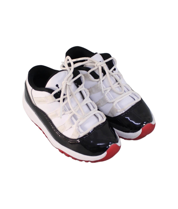 Air Jordan Sneakers 4T (EU26)