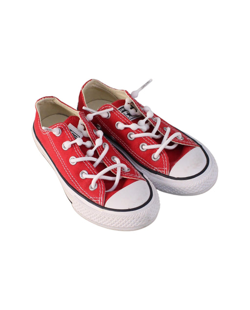 A Red Sneakers from Converse in size EU29 for boy. (Front View)