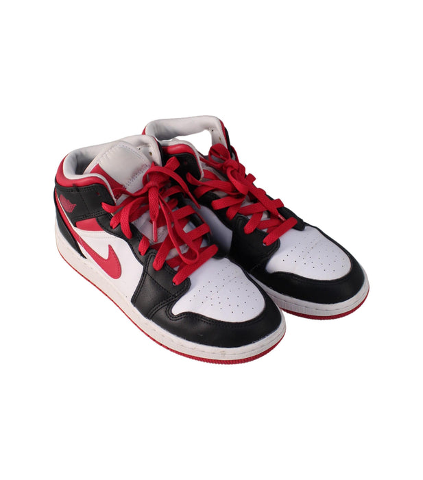 Air Jordan Sneakers 12Y - 13Y (EU38)