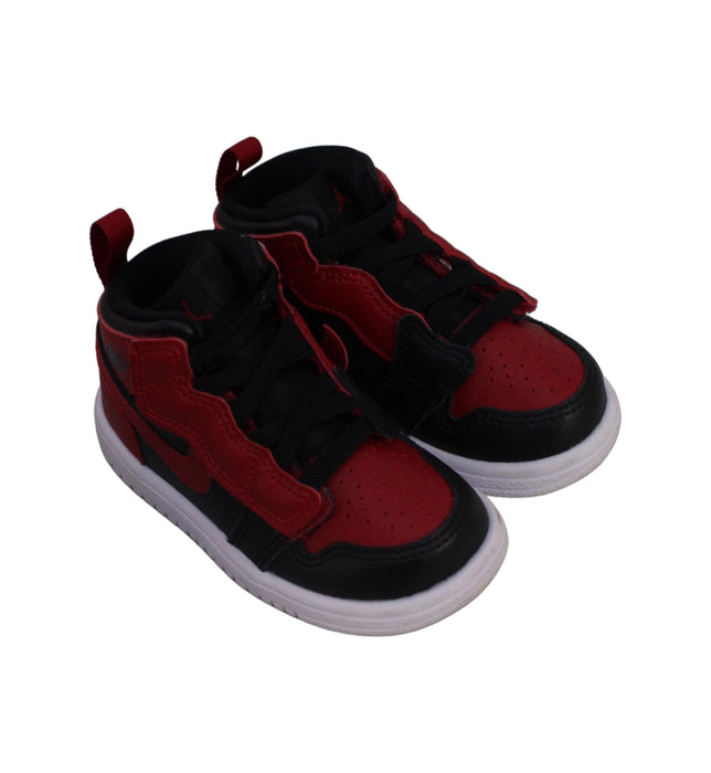 Air Jordan Sneakers 18M - 2T (EU22)