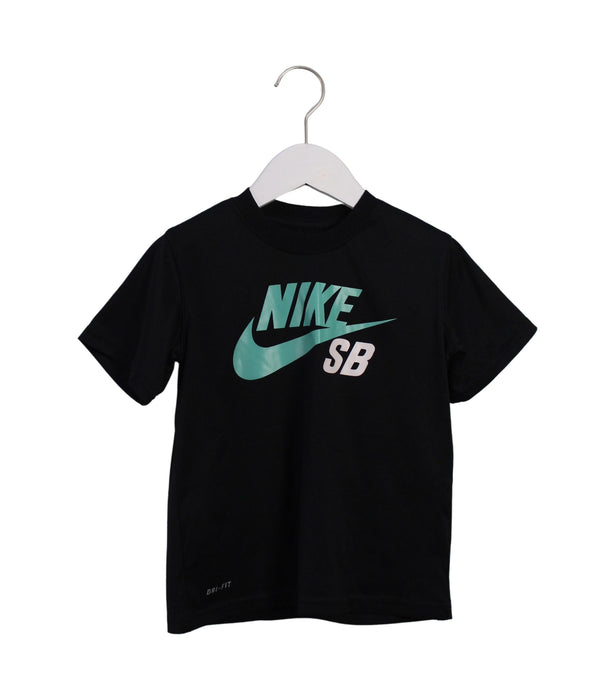 Nike T-Shirt 4T - 5T