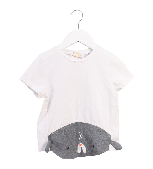 A White Short Sleeve T Shirts from Momonittu in size 4T for boy. (Front View)