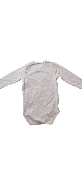 A Grey Long Sleeve Bodysuits from Seed in size 3-6M for neutral. (Back View)