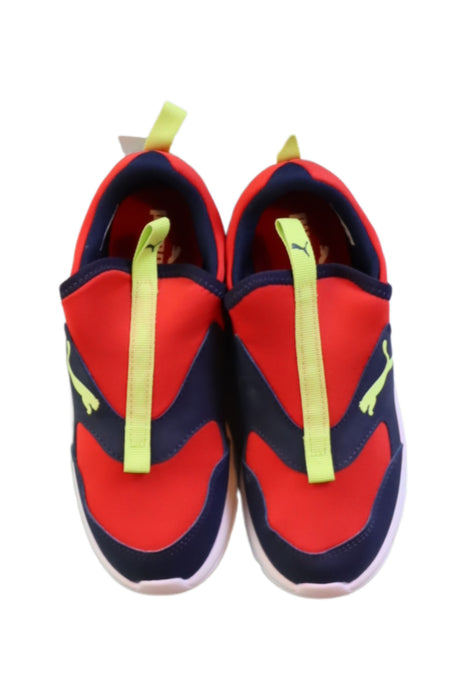 A Red Sneakers from Puma in size 7Y for boy. (Back View)