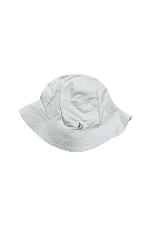 A White Sun Hats from Petit Bateau in size 10Y for neutral. (Front View)