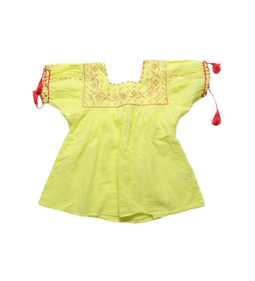 A Yellow Short Sleeve Tops from Kidsagogo in size 4T for girl. (Front View)