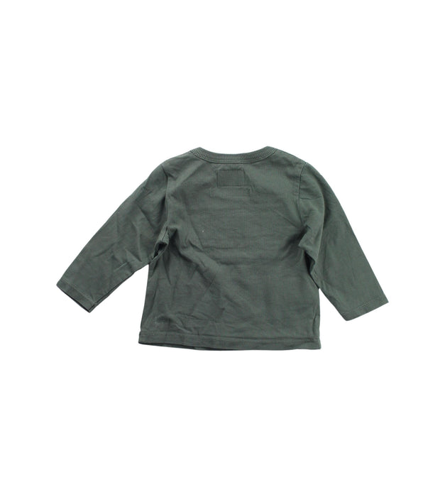 A Green Crewneck Sweatshirts from Country Road in size 3-6M for boy. (Back View)