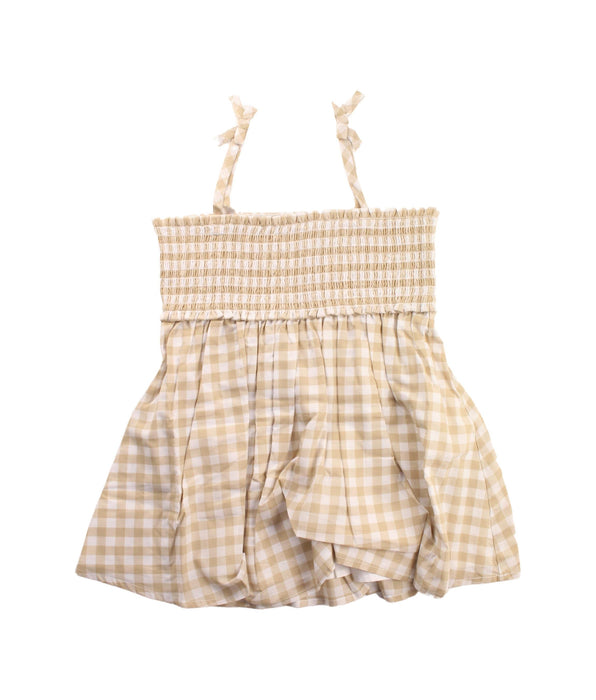 A Beige Sleeveless Tops from Janie & Jack in size 12Y for girl. (Front View)