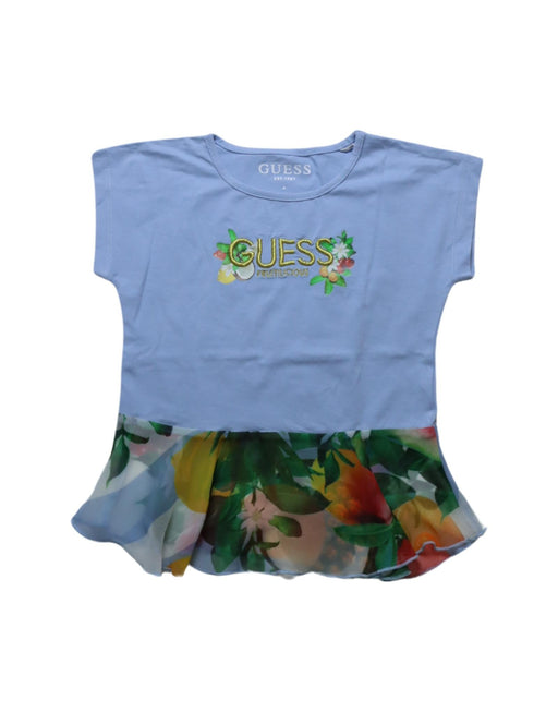 A Multicolour Short Sleeve Tops from Guess in size 4T for girl. (Front View)