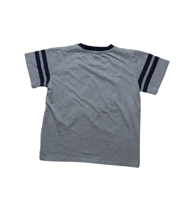 A Grey Short Sleeve T Shirts from Velveteen in size 6T for boy. (Back View)