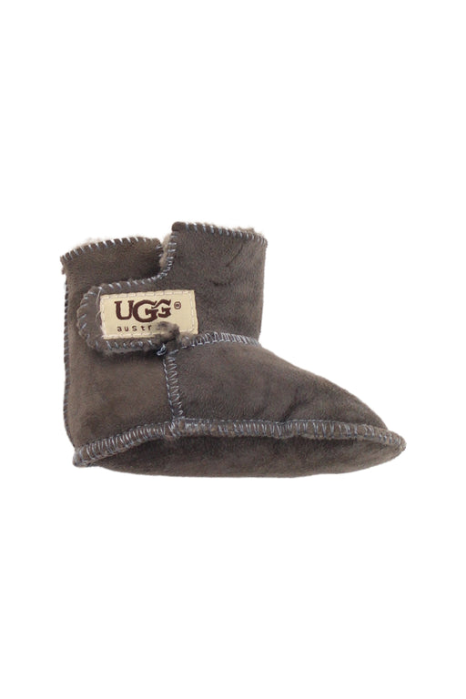 A Grey Winter Boots from UGG in size 12-18M for neutral. (Front View)