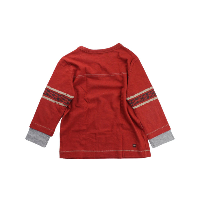 A Red Long Sleeve T Shirts from Tea in size 4T for boy. (Back View)