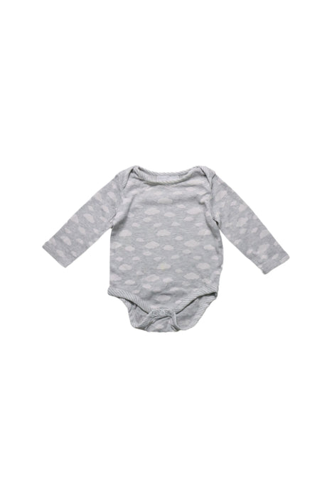 A Grey Long Sleeve Bodysuits from The Little White Company in size 3-6M for neutral. (Front View)