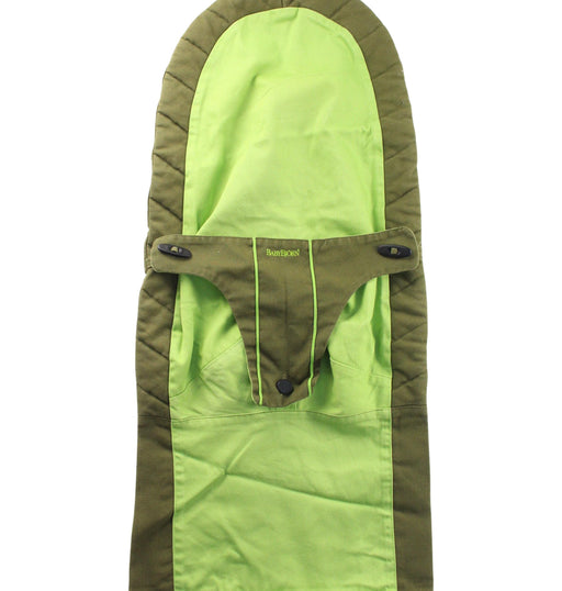 A Green Chairs from BabyBjorn in size O/S for neutral. (Front View)