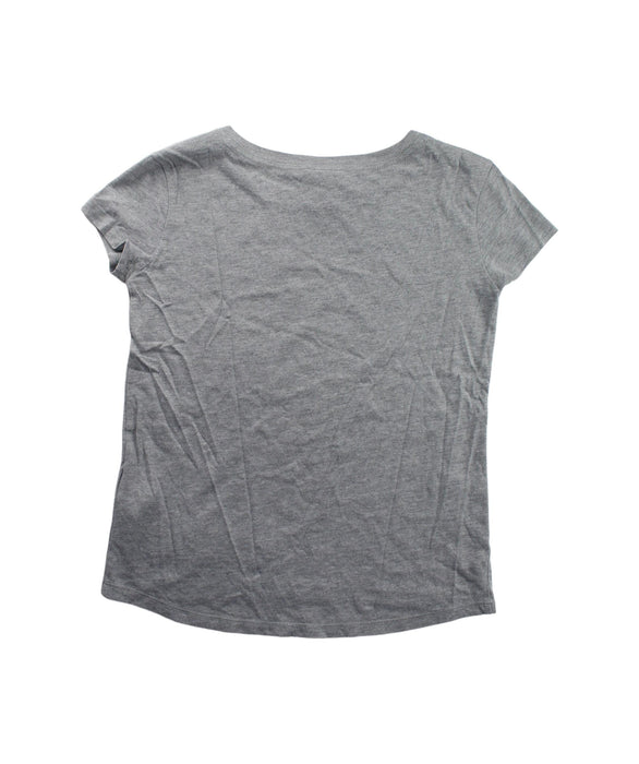 A Grey Short Sleeve T Shirts from Abercrombie & Fitch in size 10Y for girl. (Back View)
